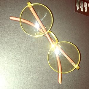 Round glasses